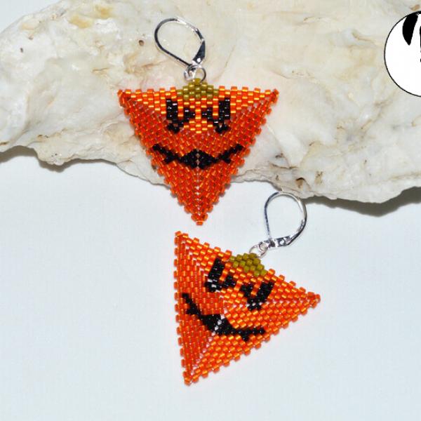 Pucker Up Pumpkin Triangle, Halloween Triangle #3, Miyuki Delica beads