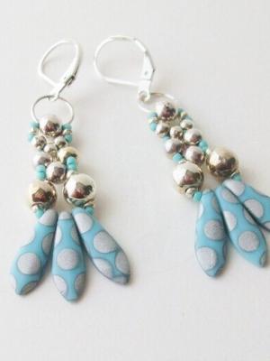 Fish Tail Earrings Pattern - Dagger beads, Round beads