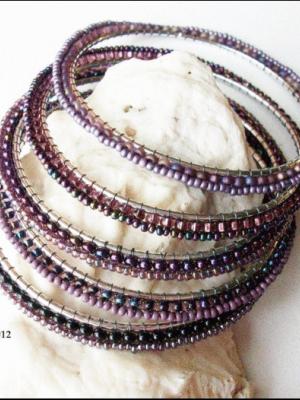 Fun & Flirty Bangle Pattern - Metal bangle, Seed beads