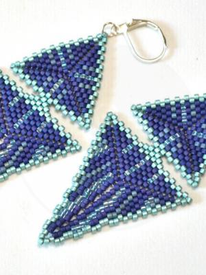 Elongated Triangle Earrings - 2 earring patterns - Delica beads