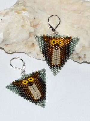 Owl Triangle #1 Pattern, Peyote Triangle in Delica Beads.