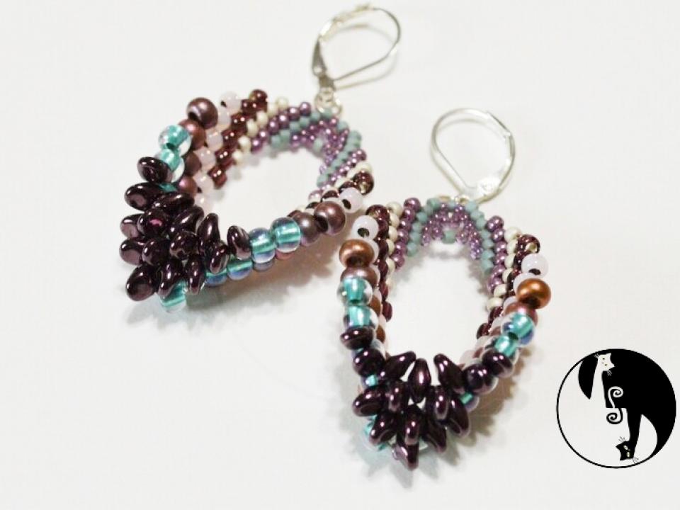 Bustle Earrings Pattern - A diagonal Cellini Peyote design - Seed beads