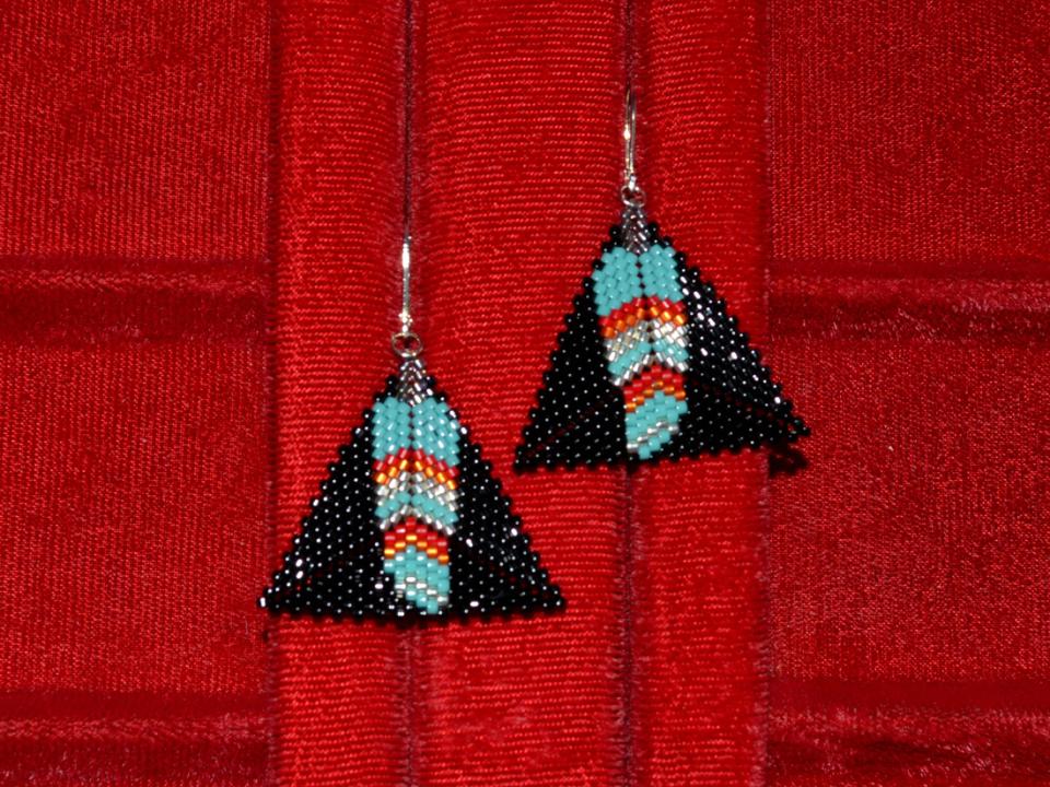 Feather Triangles 3 & 4 Tutorial, Delica bead triangle pattern