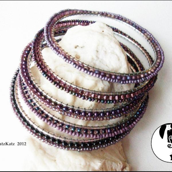 Fun & Flirty Bangle Pattern - Metal bangle, Seed beads