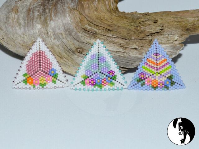Easter Egg Triangles 1, 2, 3 Patterns,  Geometric Triangle design,  Miyuki Delica beaded triangle